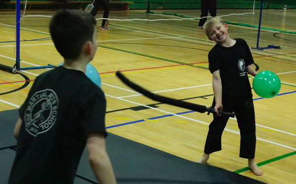 Kick Boxing - Training game to build hand eye coordination