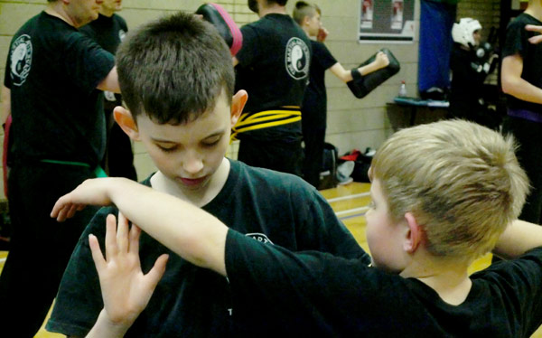 Kick Boxing - Practicing throws